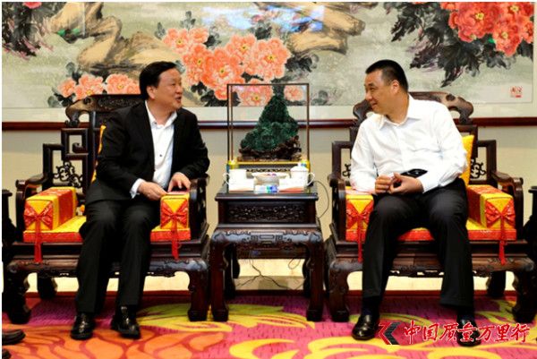南方醫(yī)科大學(xué)副校長寧習(xí)洲到訪康美藥業(yè)